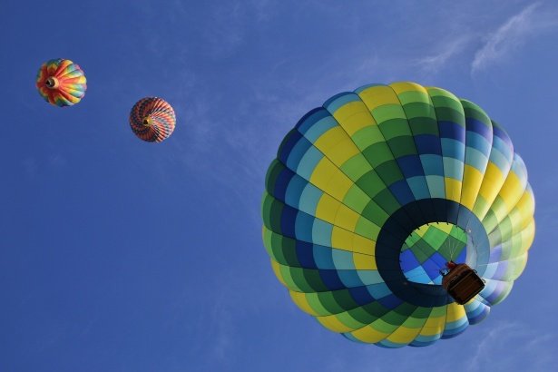 hot-air-balloons-1490480002ylU